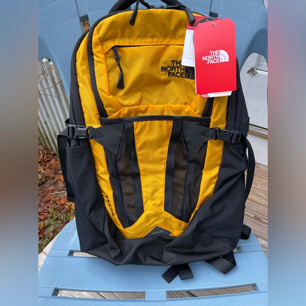 North Face Recon Backpack , mens